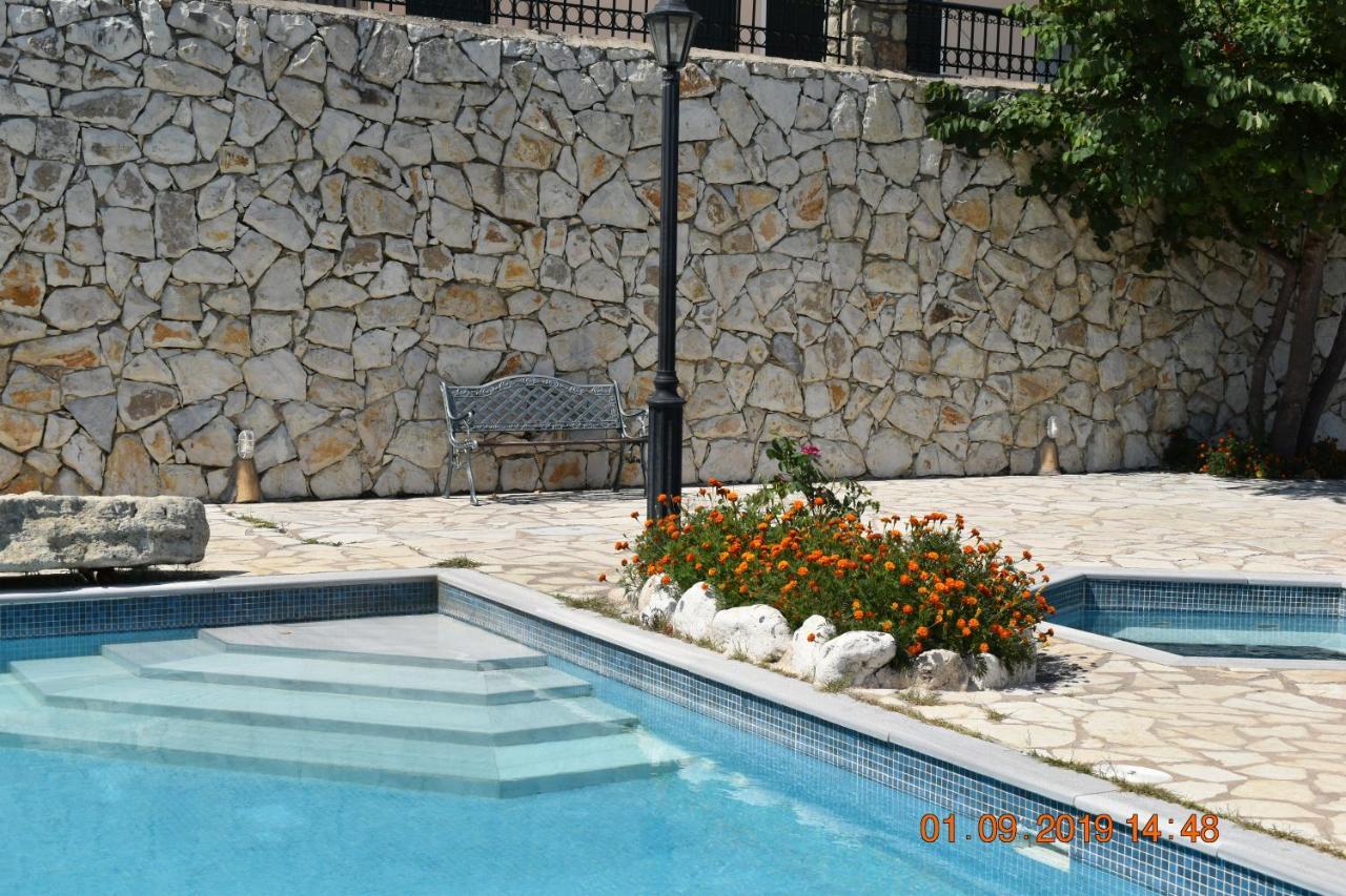 Estate Dafnopanagia Villa Magda Asprogerakata Exterior foto
